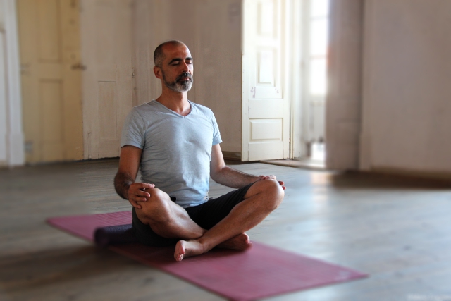 Save the date: Jean Pierre de Oliveira inaugura estúdio de&nbsp;yoga
