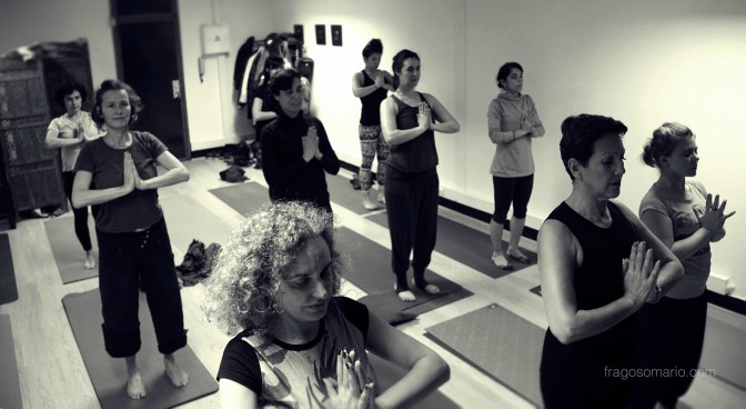 Aula inaugural no Estúdio de Yoga&nbsp;Urbano