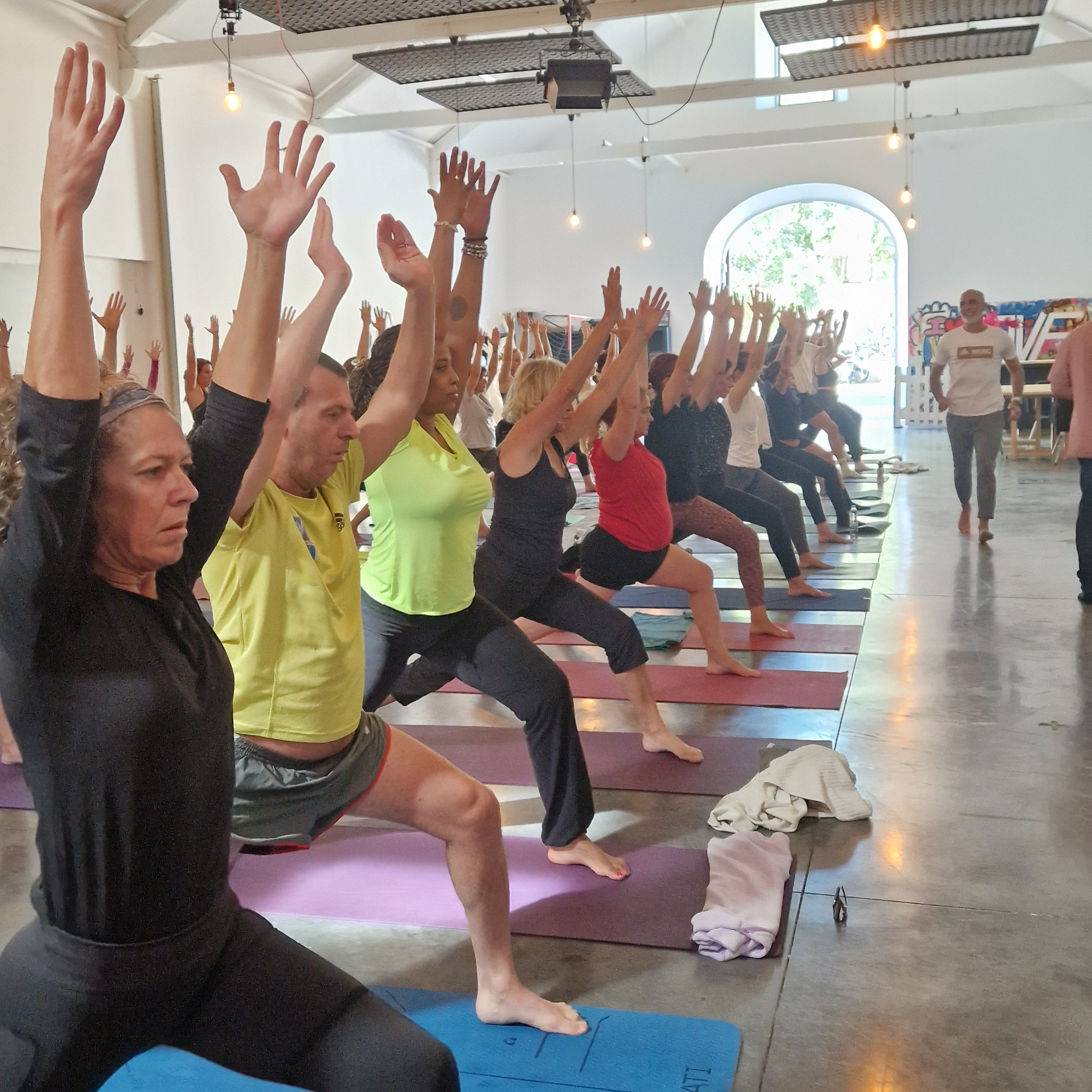 17 de novembro há aula comunitária no Studio Eight&nbsp;(Marvila)