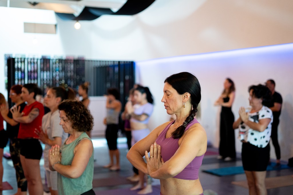 aulas de yoga em lisboa. professor jean pierre de oliveira